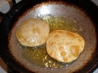 kachauri frying